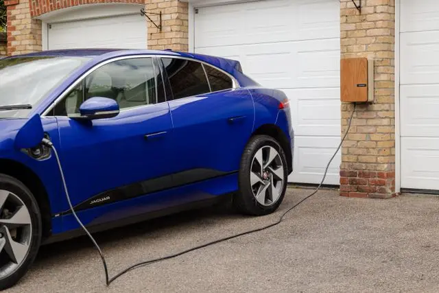 Installation borne de recharge à Libourne